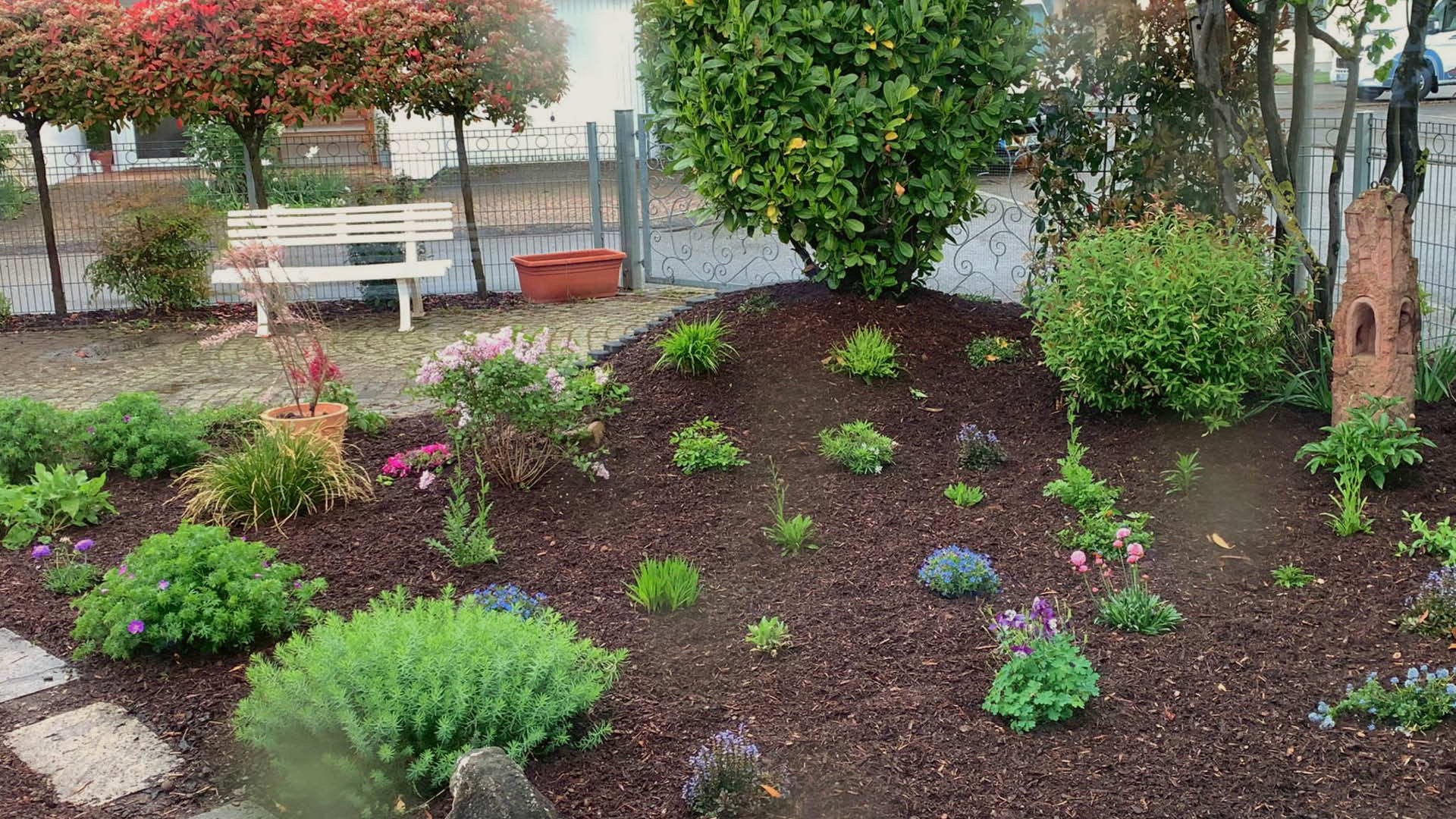 Außenanlagen AGA Hof- Haus- und Gartenservice